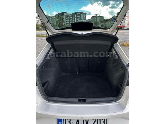 2017 MODEL 1.4  DİZEL OTOMATİK DEĞİŞENSİZ  TERTEMİZ