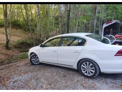 Sahibinden Volkswagen Passat 1.6 TDi BlueMotion Trendline 2012 Model  244.000 km Beyaz