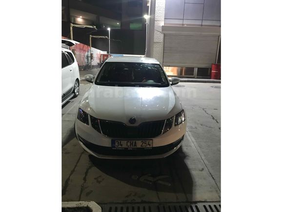 Sahibinden Skoda Octavia 1.6 TDI Optimal 2019 Model İstanbul 125.000 km Beyaz