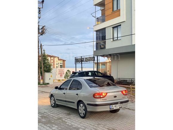 Sahibinden Renault Megane 1.6 RTE 2000 Model 