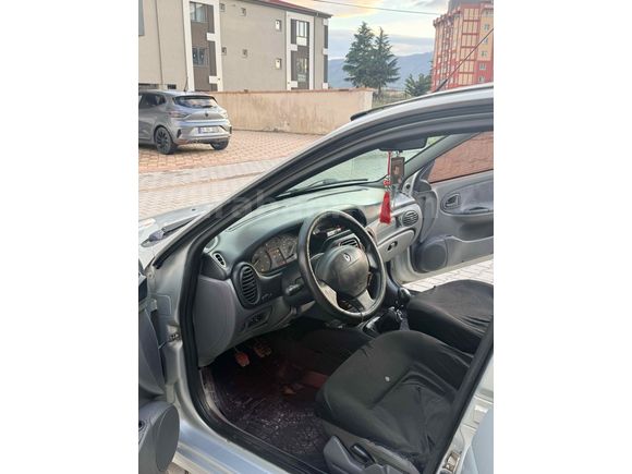 Sahibinden Renault Megane 1.6 RTE 2000 Model 