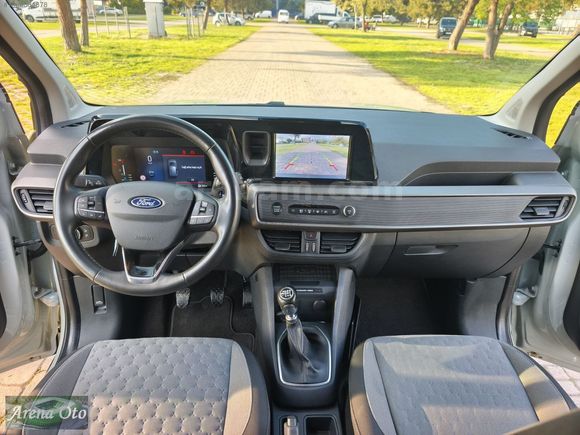 HATASIZ 2024 MODEL FORD TOURNEO COURİER 1.5 DİZEL TİTANYUM 100 B