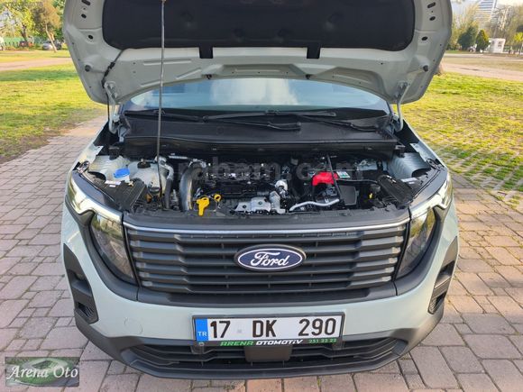 HATASIZ 2024 MODEL FORD TOURNEO COURİER 1.5 DİZEL TİTANYUM 100 B