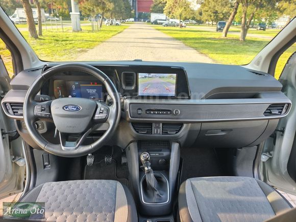 HATASIZ 2024 MODEL FORD TOURNEO COURİER 1.5 DİZEL TİTANYUM 100 B