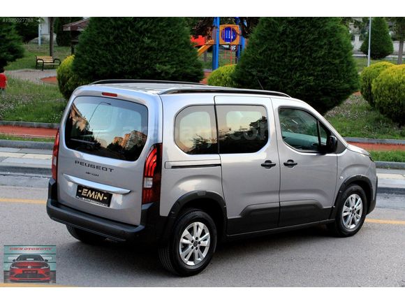 İLK EL 2025 PEUGEOT RİFTER 1.5BLUEHDİ 130 ALLURE %20.KDV BOYASIZ