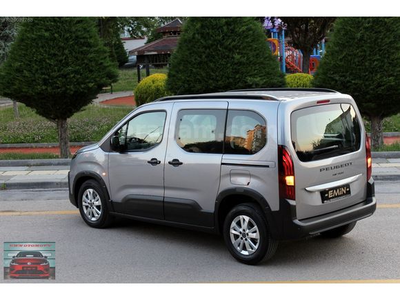 İLK EL 2025 PEUGEOT RİFTER 1.5BLUEHDİ 130 ALLURE %20.KDV BOYASIZ