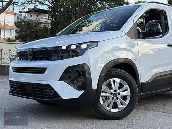 %0 FAİZ SIFIR PEUGEOT RİFTER DEĞİŞENSİZ BOYASIZ 0 KM