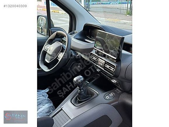 %0 FAİZ SIFIR PEUGEOT RİFTER DEĞİŞENSİZ BOYASIZ 0 KM