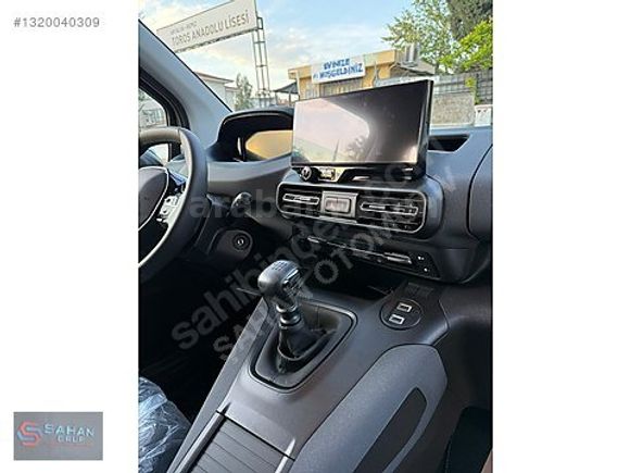 %0 FAİZ SIFIR PEUGEOT RİFTER DEĞİŞENSİZ BOYASIZ 0 KM
