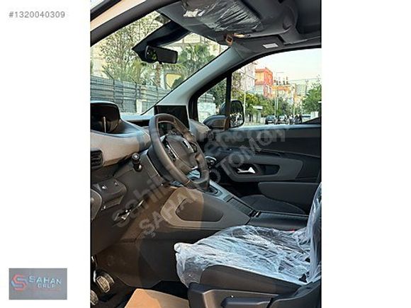 %0 FAİZ SIFIR PEUGEOT RİFTER DEĞİŞENSİZ BOYASIZ 0 KM