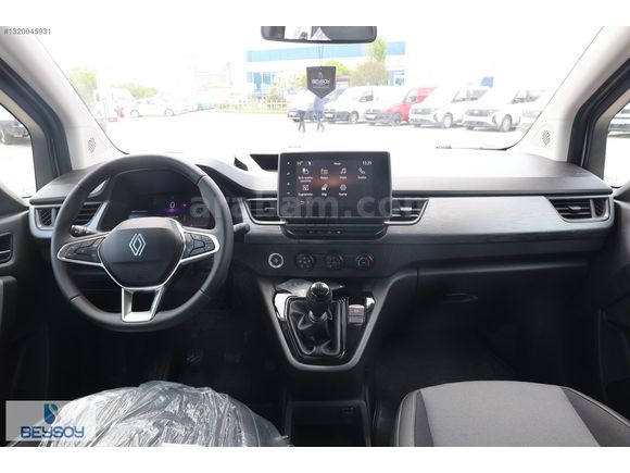 BÜYÜKSOYLU BEYSOY'DAN 2026 KANGOO MULTIX 1.5 BLUE DCİ TECHNO