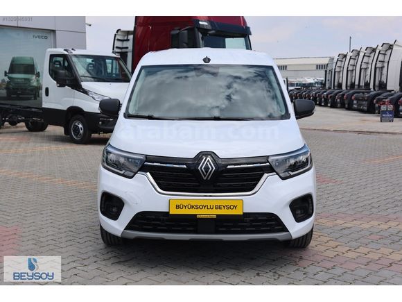 BÜYÜKSOYLU BEYSOY'DAN 2026 KANGOO MULTIX 1.5 BLUE DCİ TECHNO