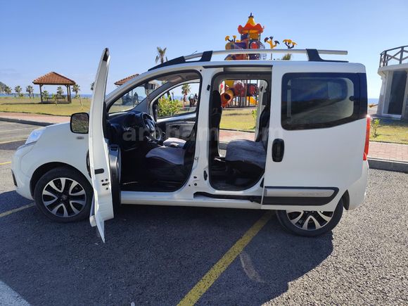 Sahibinden Fiat Fiorino Combi 1.4 Fire Premio 2018 Model