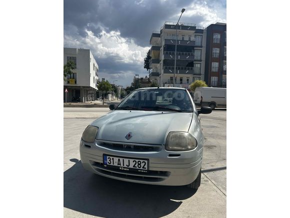 Sahibinden Renault Clio 1.4 RNA 2000 Model 