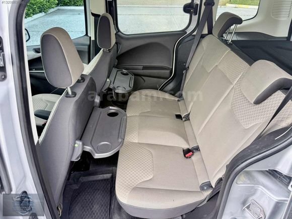 OTOMOBİL RUHSATLI DÜŞÜK KM TİTANİUM COURİER