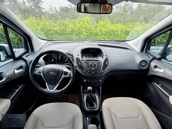 OTOMOBİL RUHSATLI DÜŞÜK KM TİTANİUM COURİER