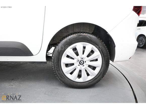 2023 EXPRESS COMBİ 1.5 BLUEDCI JOY HATASIZ 0.99 ORANLA KREDİ