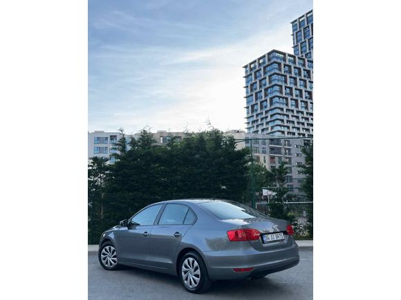 VALEN MOTORS | VOLKSWAGEN JETTA 1.6 TDİ DSG EMSALSİZ 