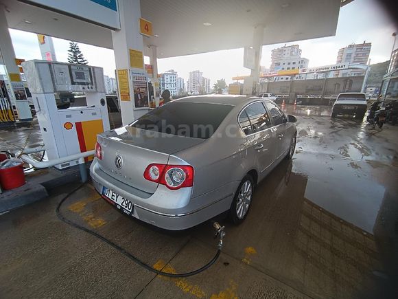Sahibinden Volkswagen Passat 1.6 Trendline 2010 Model  345.000 km Gri takas olur