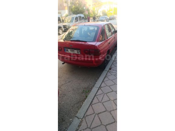 Sahibinden Ford Escort 1.8 CLX 1997 Model