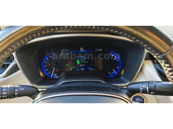 Sahibinden Toyota Corolla 1.8 Hybrid Dream 2021 Model  75.000 km Beyaz