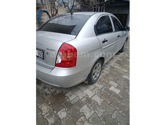 Sahibinden Hyundai Accent Era 1.4 Team 2011 Model Van