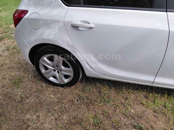 Sahibinden Opel Astra 1.6 Edition 2015 Model 