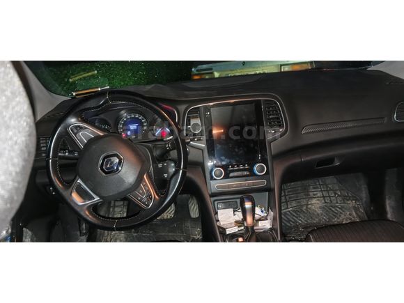 Sahibinden Renault Megane 1.5 dCi Touch 2017 Model  210.000 km Beyaz