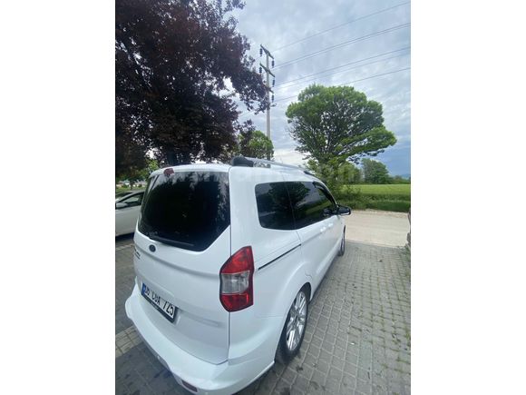  OTOMOBİL RUHSATLI 
Sahibinden Ford Tourneo Courier 1.5 TDCi  Titanium 2020 Model 