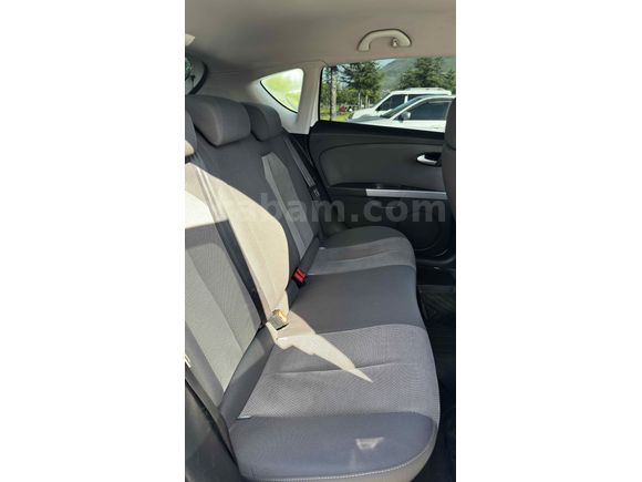 Seat Leon 1.6 TDI OTOMATİK 2012 204.000 KM