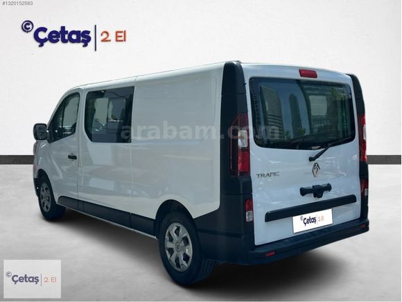 ÇETAŞ RENAULT'DAN 2024 TRAFIC COMBI 2.0 BLUEDCI 6M3 5+1 %20 KDV