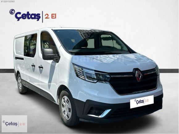 ÇETAŞ RENAULT'DAN 2024 TRAFIC COMBI 2.0 BLUEDCI 6M3 5+1 %20 KDV