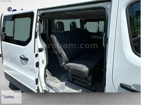 ÇETAŞ RENAULT'DAN 2024 TRAFIC COMBI 2.0 BLUEDCI 6M3 5+1 %20 KDV