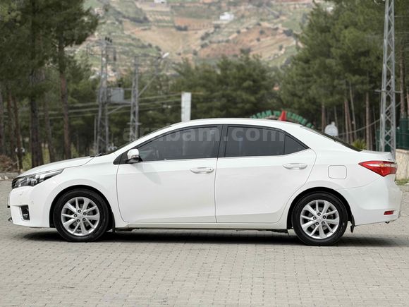 Galeriden Toyota Corolla 1.6 Premium 2013 Model Kahramanmaraş