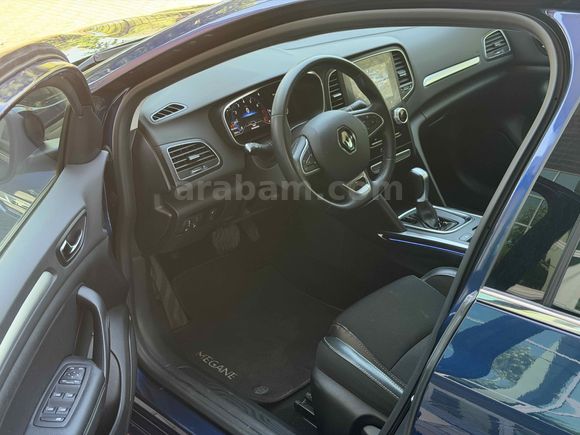 Sahibinden Renault Megane 1.3 TCe Icon 2023 Model 