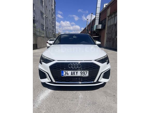 Sahibinden Audi A3 Sedan 35 TFSI S-Line 2023 Model İstanbul 51.000km Beyaz