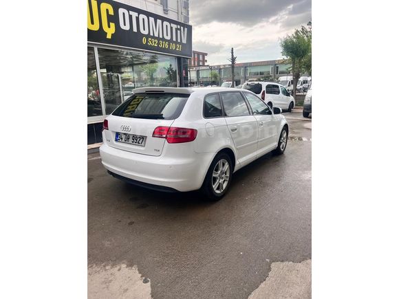 Sahibinden Audi A3 Sportback 1.6 TDI Attraction 2012 Model  335.000 km Beyaz