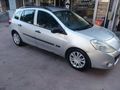 Galeriden Renault Clio 1.5 dCi Grandtour Extreme 2012 Model İstanbul