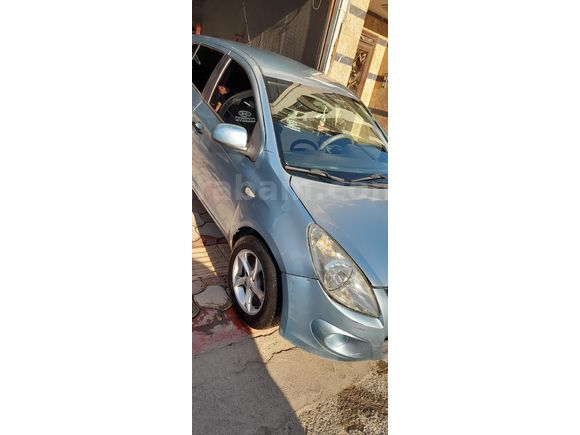 Sahibinden Hyundai i20 1.4 CRDi Team 2009 Model