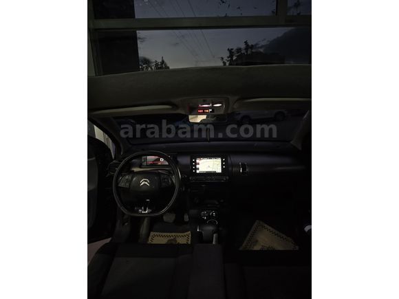 Citroen C4 Cactus 1.6 e-HDi Shine  120.000 km CAM TAVAN