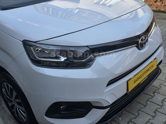 AKBAŞ OTOMOTİV'DEN HATASIZ TOYOTA PROACE CİTY 2024 SERVİS BAKIML