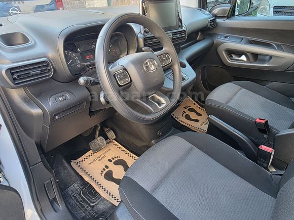 AKBAŞ OTOMOTİV'DEN HATASIZ TOYOTA PROACE CİTY 2024 SERVİS BAKIML