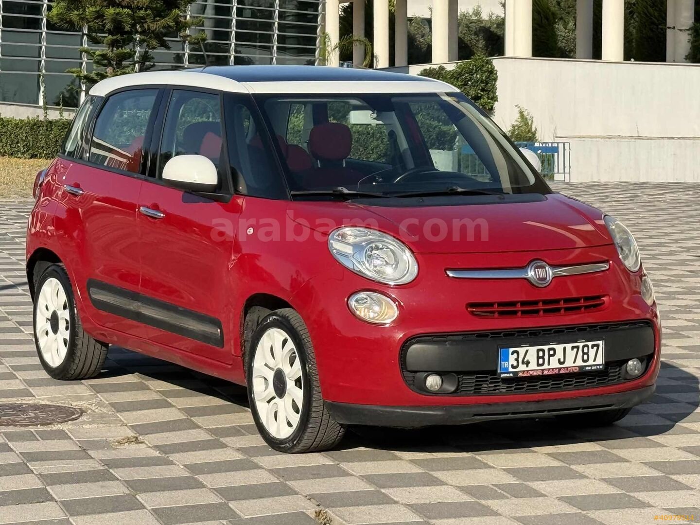 Galeriden Fiat 500 Ailesi 500L 1.3 Mjet Panoramic Edition 2013 Model Antalya 235.000 km Kırmızı 3