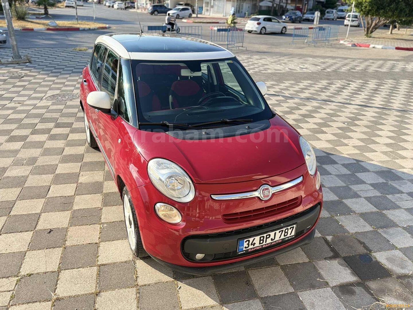 Galeriden Fiat 500 Ailesi 500L 1.3 Mjet Panoramic Edition 2013 Model Antalya 235.000 km Kırmızı 6