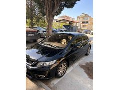 Honda Civic 1.6i VTEC Eco Elegance 2014 Model 