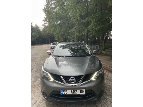 Sahibinden Nissan Qashqai 1.2 DIG-T Visia 2017 Model
CarPlay android auto etkin  