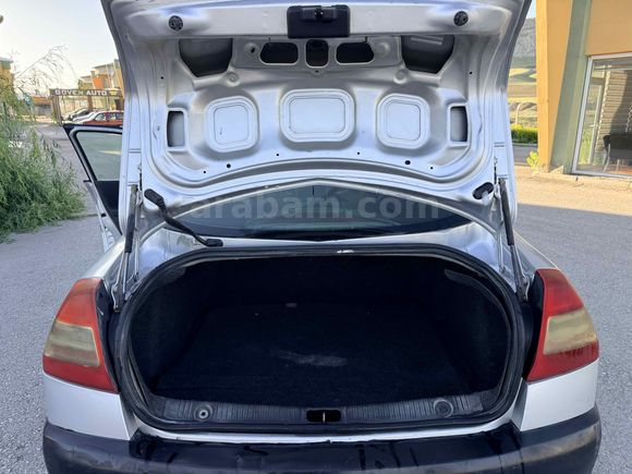 Galeriden Renault Megane 1.5 dCi Dynamique 2008 Model Van