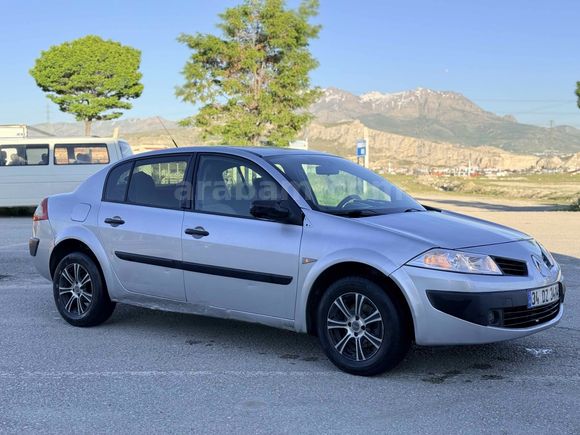 Galeriden Renault Megane 1.5 dCi Dynamique 2008 Model Van