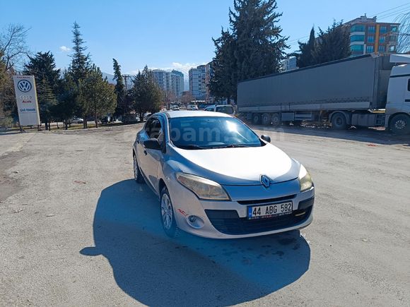 Sahibinden Renault Megane 1.5 dCi Expression 2011 Model