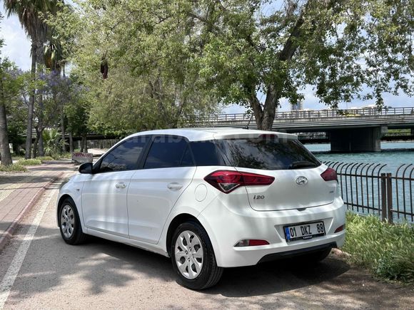 Sahibinden Hyundai i20 1.4 CRDi Jump 2014 Model 